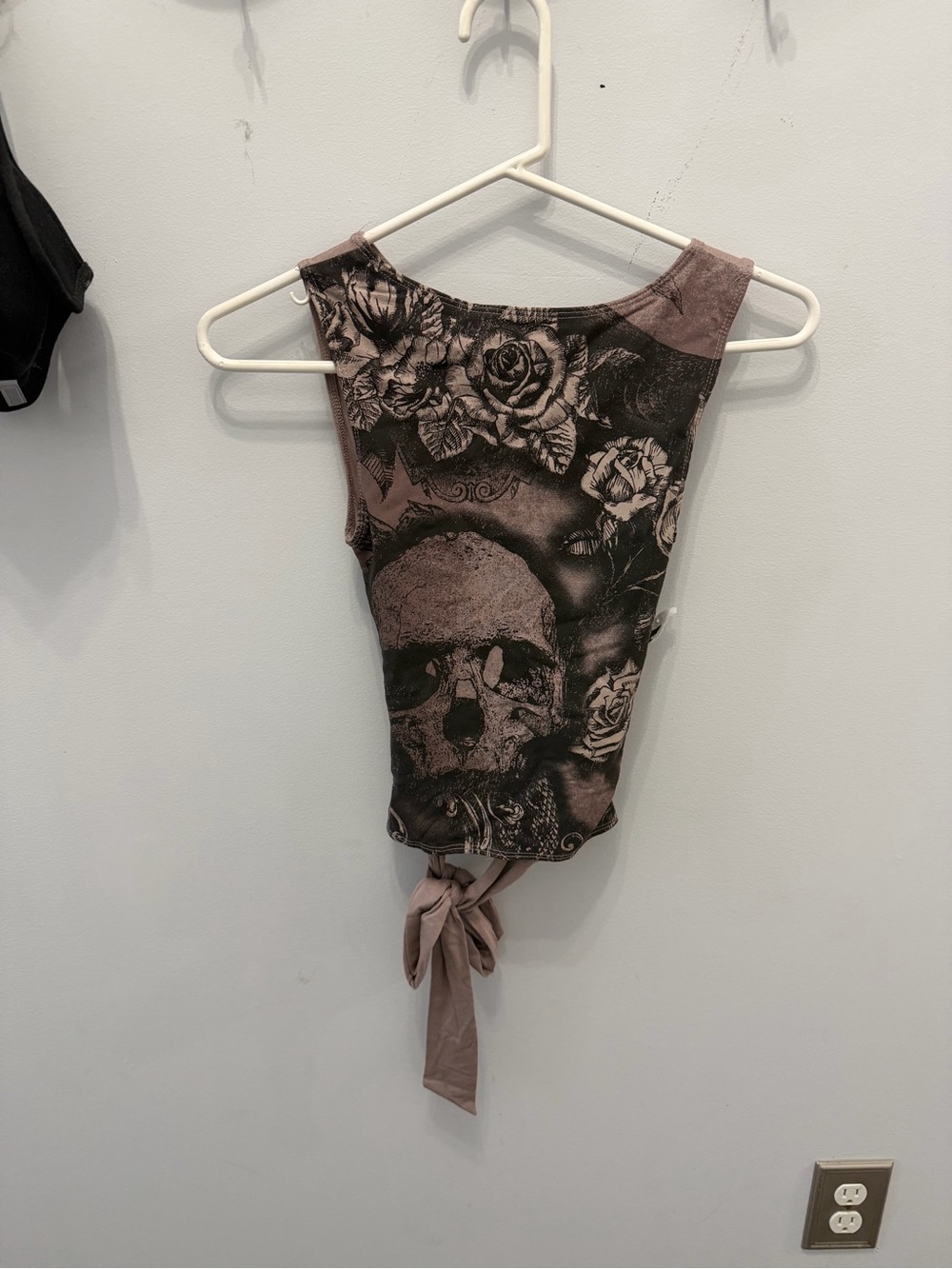 Urban Outfitters Mauve Tie-Front Skull & Rose Tank
